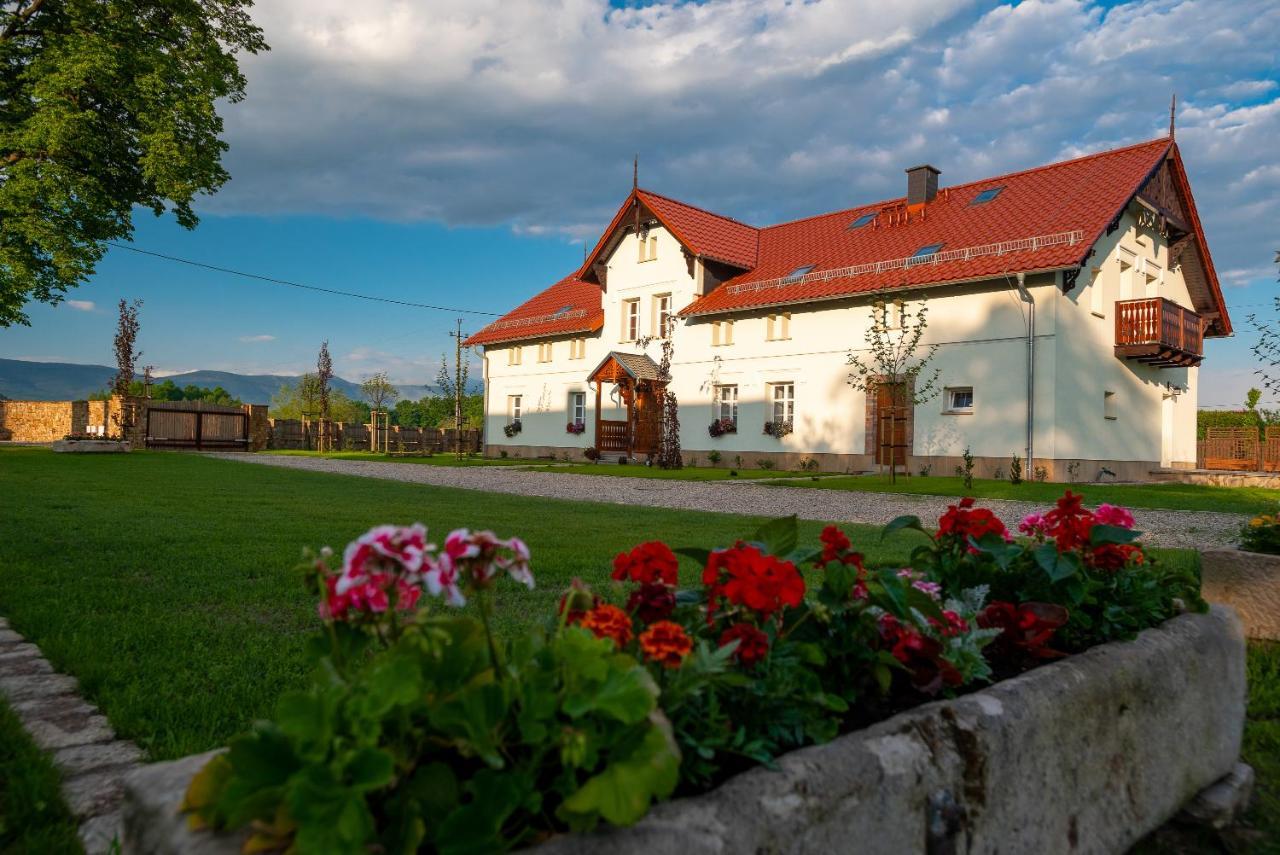 Dworek Wojanow ภายนอก รูปภาพ