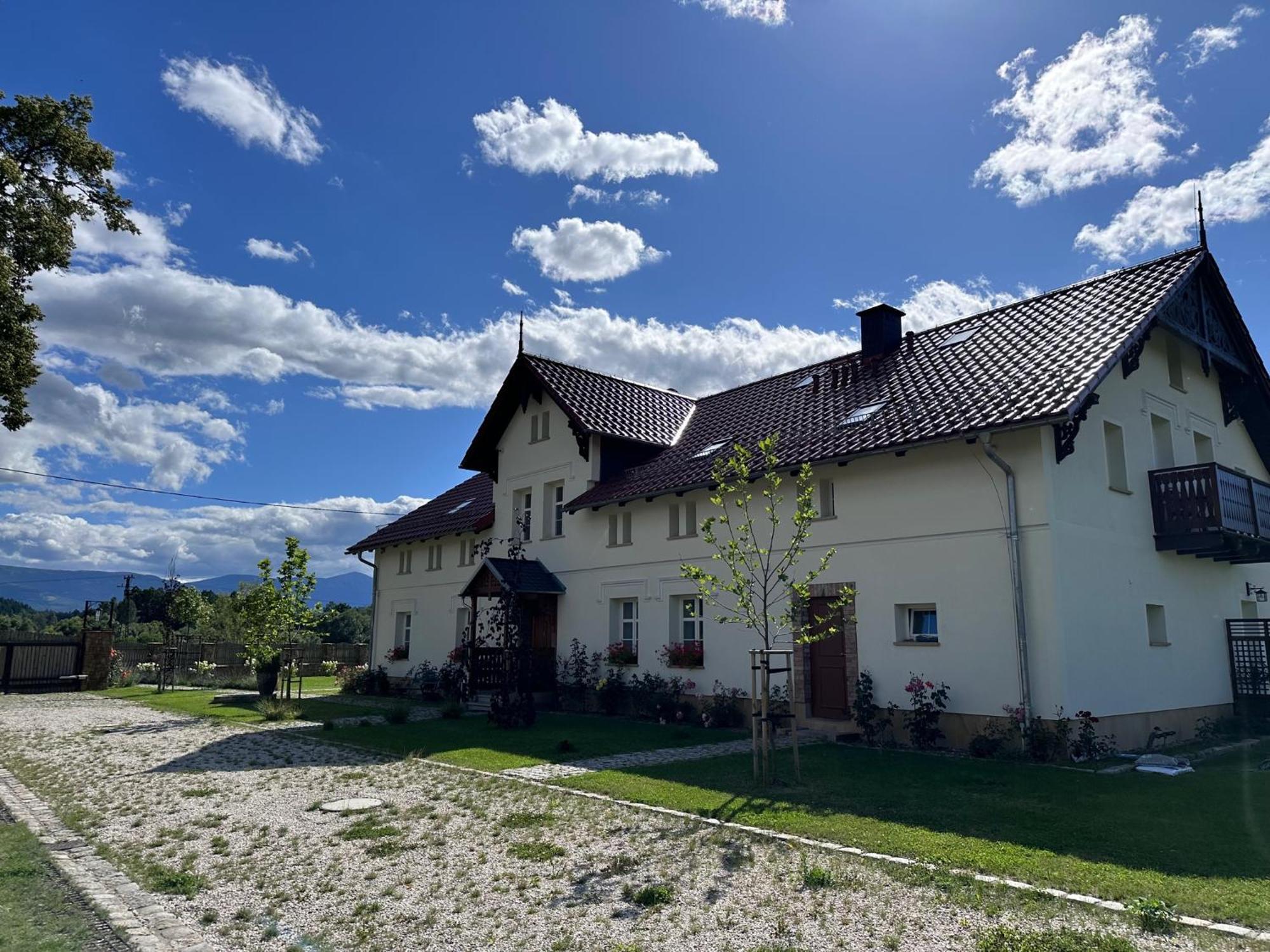 Dworek Wojanow ภายนอก รูปภาพ